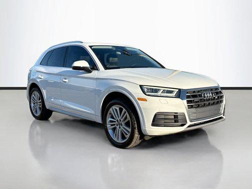 2018 Audi Q5 2.0T Premium Plus