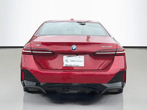 2025 BMW i5 eDrive40