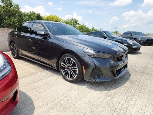 Dark Graphite Metallic 2024 BMW 530 530i