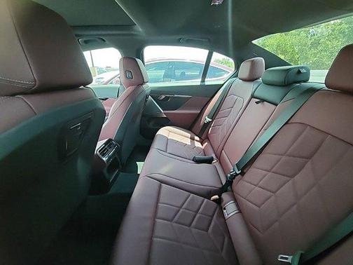 Dark Graphite Metallic 2024 BMW 530 530i
