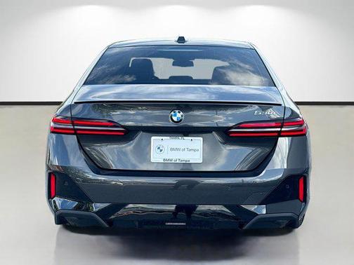 Dark Graphite Metallic 2024 BMW 530 530i