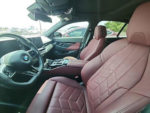 Dark Graphite Metallic 2024 BMW 530 530i