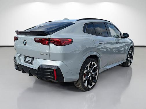 Brooklyn Grey Metallic 2026 BMW X2 xDrive28i