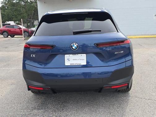 2025 BMW iX xDrive50