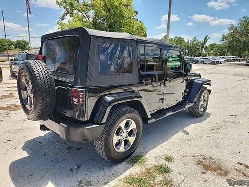 2016 Jeep Wrangler Unlimited Sahara