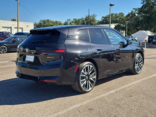 2026 BMW iX xDrive45
