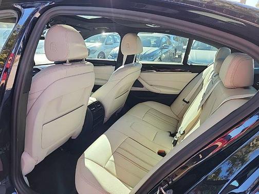 2023 BMW 540 i