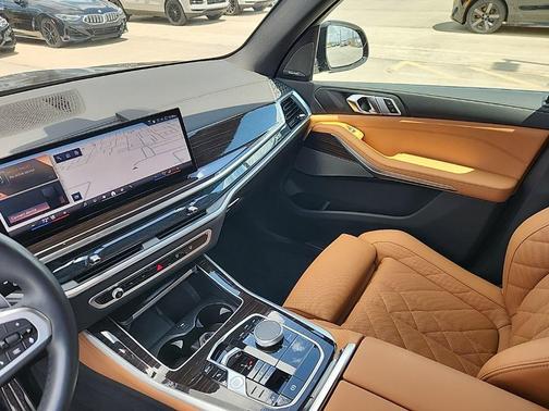 Black Sapphire Metallic 2024 BMW X5 xDrive40i