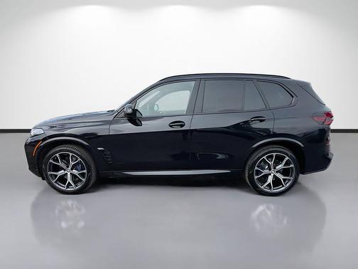 Black Sapphire Metallic 2024 BMW X5 xDrive40i