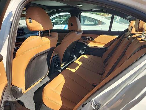 2025 BMW 330 i