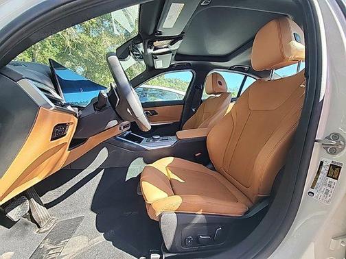 2025 BMW 330 i