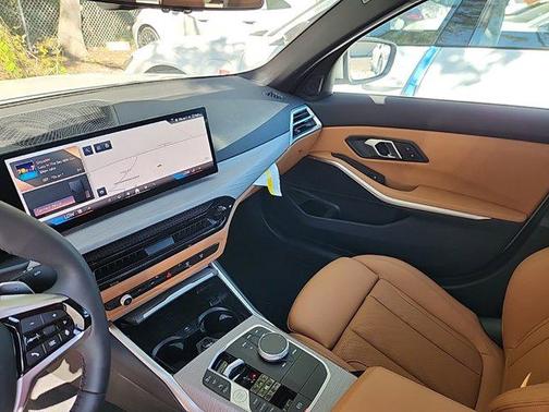 2025 BMW 330 i