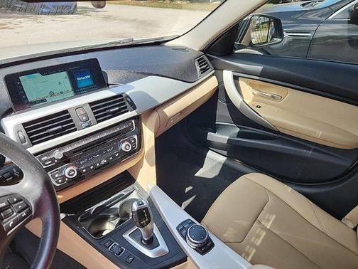 2017 BMW 320 i
