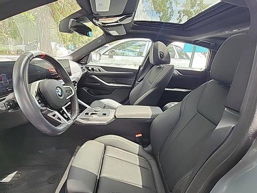 2025 BMW M440 i