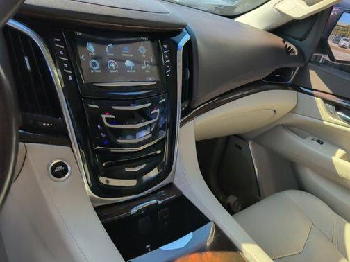 2017 Cadillac Escalade Premium Luxury