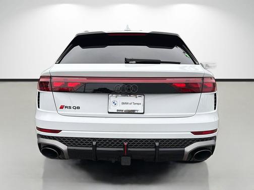 Glacier White Metallic 2025 Audi RS Q8 4.0T