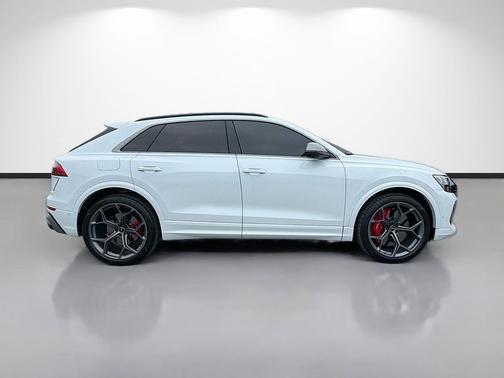 Glacier White Metallic 2025 Audi RS Q8 4.0T