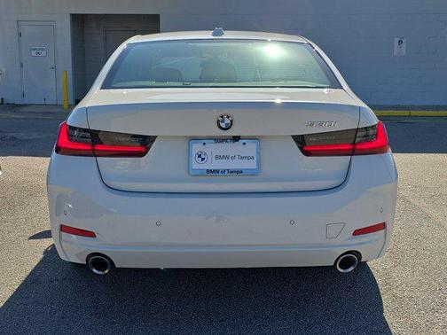 2024 BMW 330 i