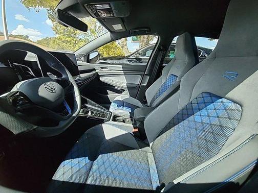 2025 Volkswagen Golf R 2.0T DSG