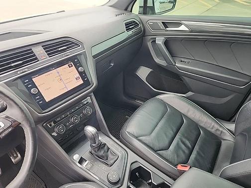 White 2019 Volkswagen Tiguan 2.0T SEL