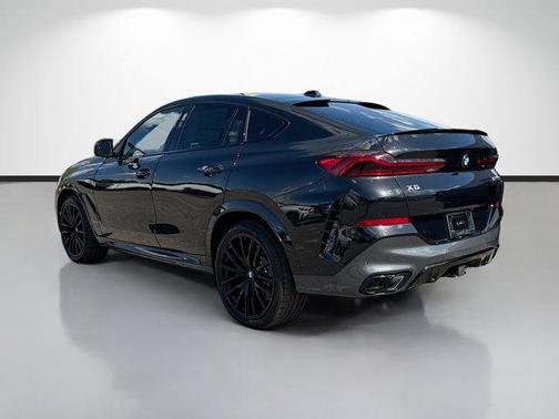 Black Sapphire Metallic 2026 BMW X6 M60i