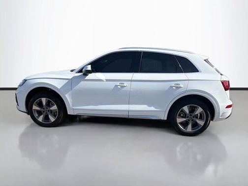 2023 Audi Q5 40 Premium Plus