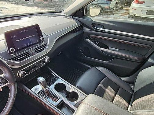 2023 Nissan Altima SR FWD