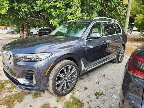 Arctic Gray Metallic 2020 BMW X7 xDrive40i