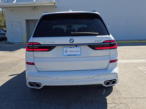 2025 BMW X7 ALPINA XB7