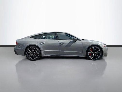 2022 Audi RS 7 4.0T