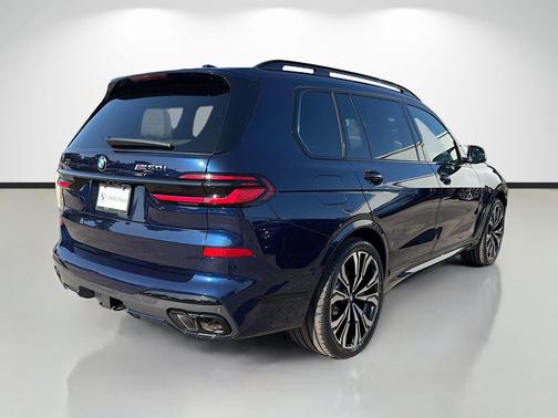 Tanzanite Blue II Metallic 2027 BMW X7 M60i