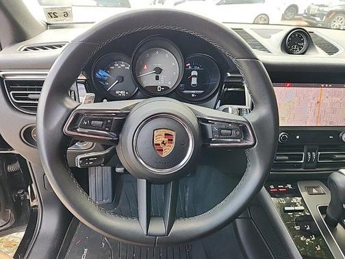 2022 Porsche Macan S