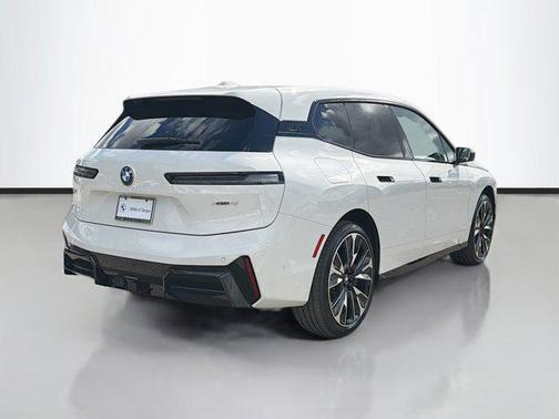 2026 BMW iX xDrive45