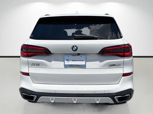 Alpine White 2023 BMW X5 sDrive40i