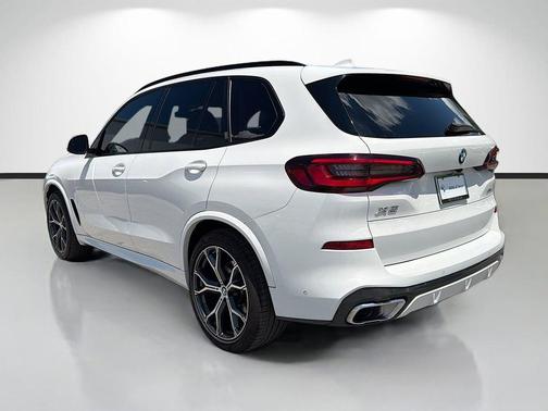 Alpine White 2023 BMW X5 sDrive40i