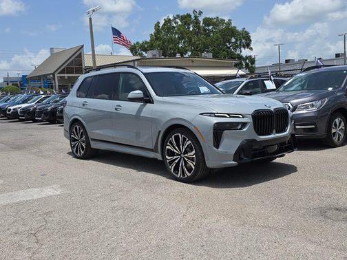 2026 BMW X7 xDrive40i