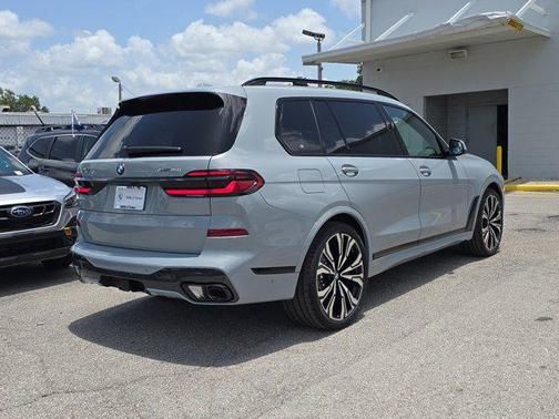 2026 BMW X7 xDrive40i