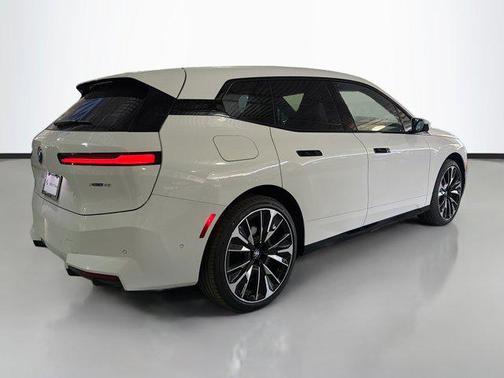 2026 BMW iX xDrive45