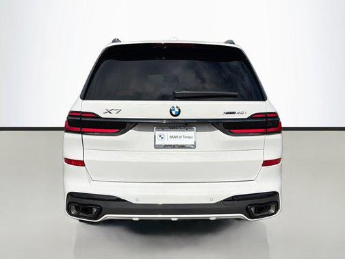 2026 BMW X7 xDrive40i