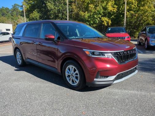 2024 Kia Carnival LX