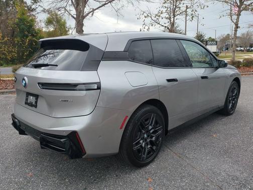 2026 BMW iX xDrive60