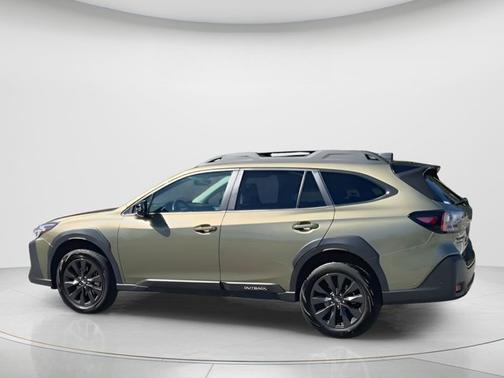 Autumn Green Metallic 2025 Subaru Outback Onyx Edition