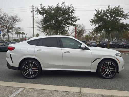 2025 BMW X6 xDrive40i