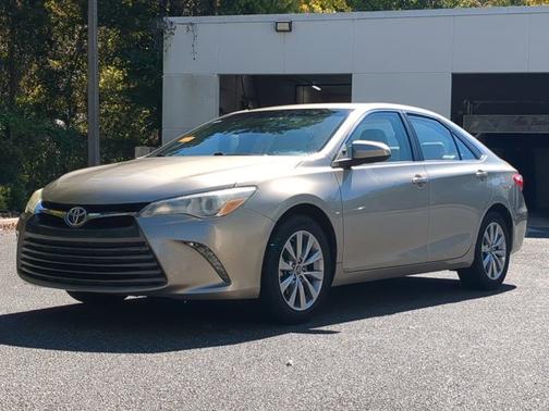 2016 Toyota Camry XLE