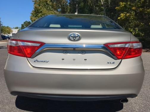 2016 Toyota Camry XLE