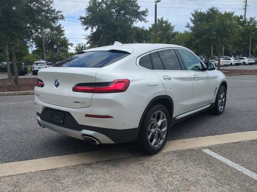 2024 BMW X4 xDrive30i