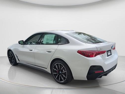 Mineral White Metallic 2026 BMW i4 Gran Coupe M60