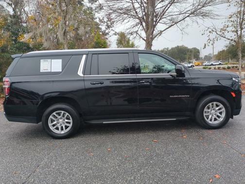 2024 Chevrolet Suburban LT