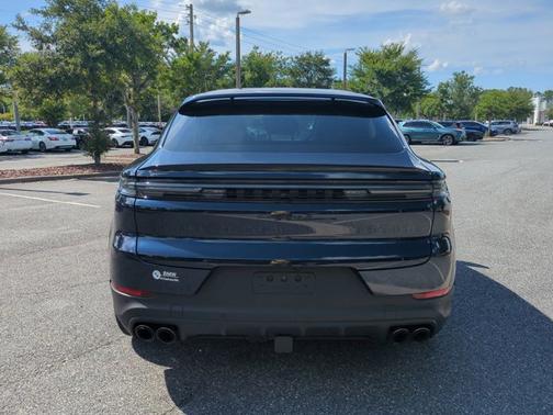 2024 Porsche Cayenne S