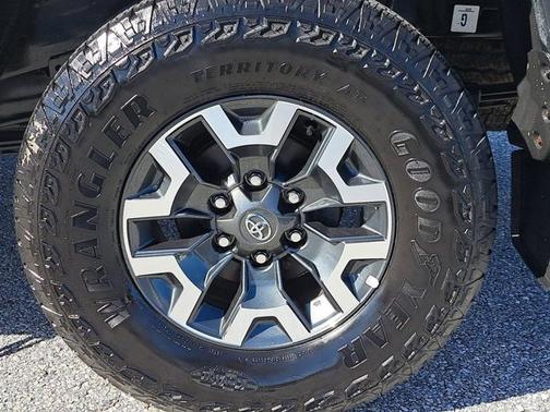 2023 Toyota Tacoma TRD Off Road
